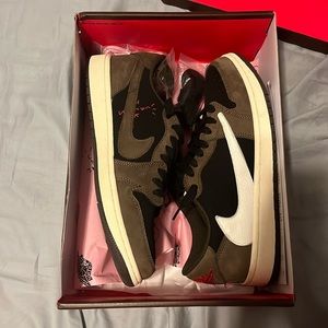 Travis Scott lows mocha